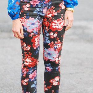 🌺Floral pattern skinny jeans🌺